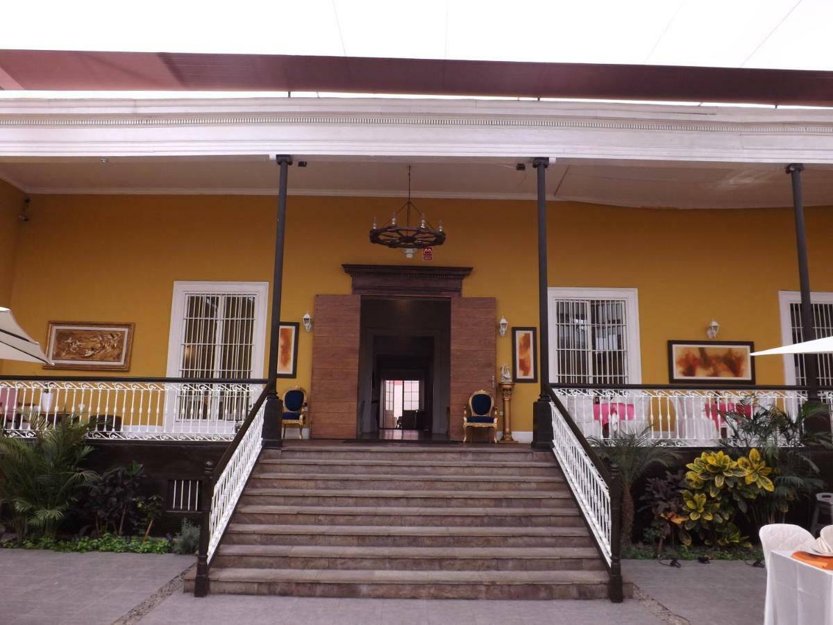 Hotel Colonial Трухильо Экстерьер фото